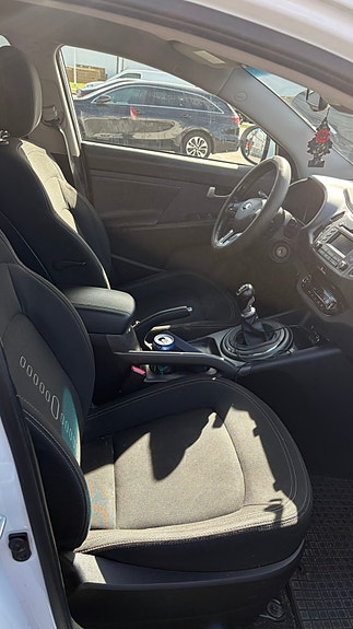 Kia Sportage 5 of 9