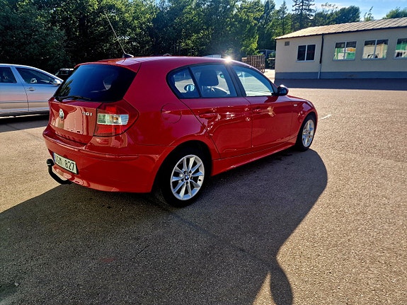 BMW 116i 4 of 18