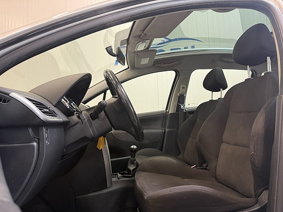 Peugeot 207 SW 20 of 22
