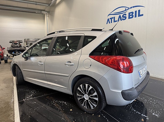 Peugeot 207 SW 3 of 22
