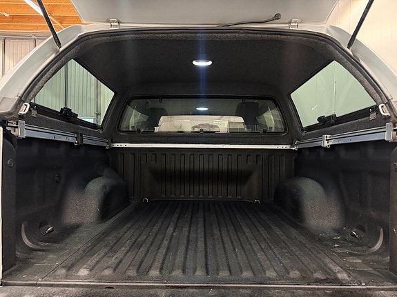 Volkswagen Amarok 17 of 30