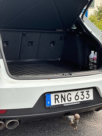 Porsche Macan S 11 of 17