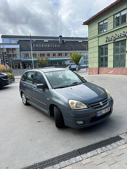 Suzuki Liana 2 of 9