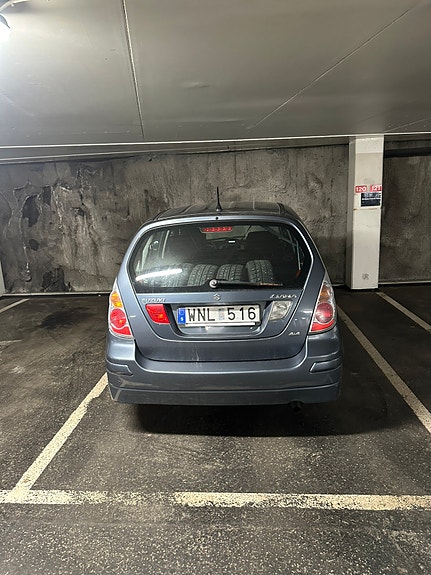 Suzuki Liana 7 of 9