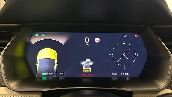 Tesla Model X 27 of 30