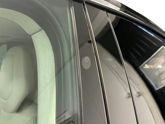 Tesla Model X 5 of 30