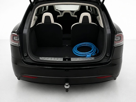 Tesla Model X 9 of 30
