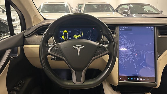 Tesla Model X 25 of 30