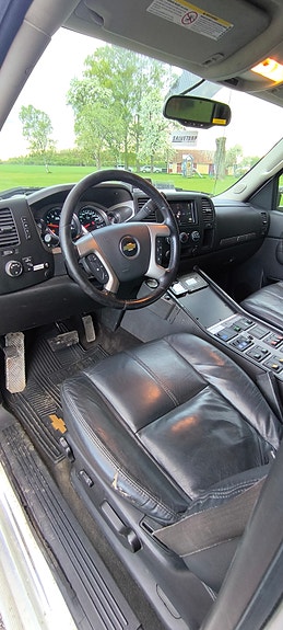 Chevrolet Silverado 3500 5 of 6