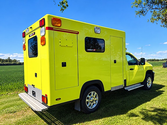 Chevrolet Silverado 3500 3 of 6