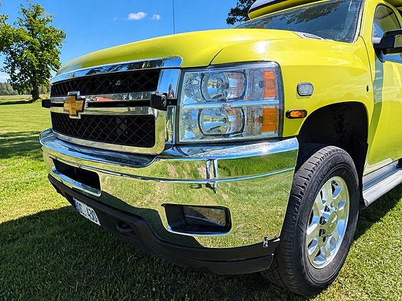 Chevrolet Silverado 3500 4 of 6