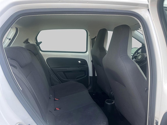 Volkswagen UP! 5 of 10