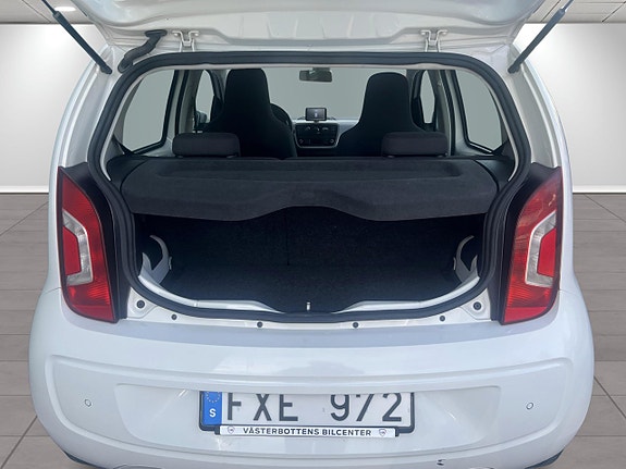 Volkswagen UP! 10 of 10