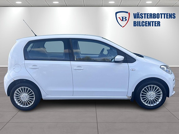 Volkswagen UP! 2 of 10