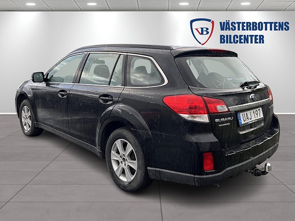 Subaru Outback 3 of 9