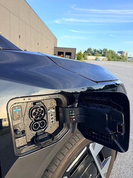 Kia EV3 11 of 14