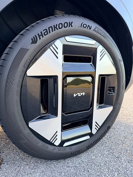 Kia EV3 13 of 14