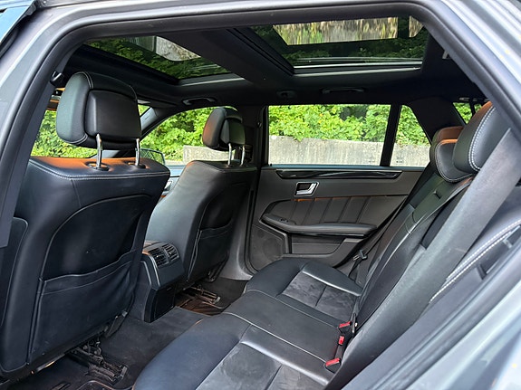 Mercedes-Benz E220 15 of 24