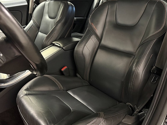Volvo V60 8 of 19