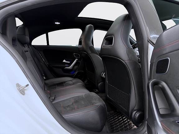 Mercedes-Benz CLA200 d 8 of 17