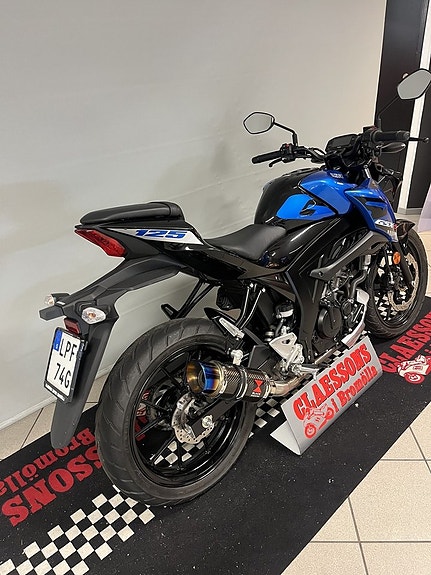 Suzuki GSX S 125 3 of 3