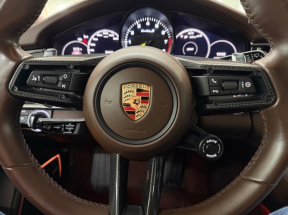 Porsche Panamera Turbo S 28 of 30