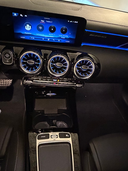 Mercedes-Benz A45 7 of 21