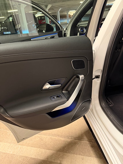 Mercedes-Benz A45 12 of 21