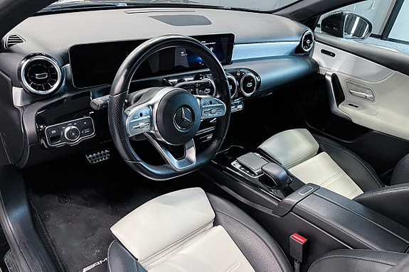 Mercedes-Benz A200 9 of 15