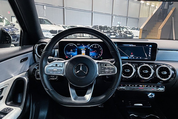 Mercedes-Benz A200 12 of 15