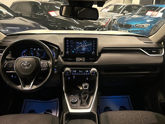 Toyota RAV4 16 of 20