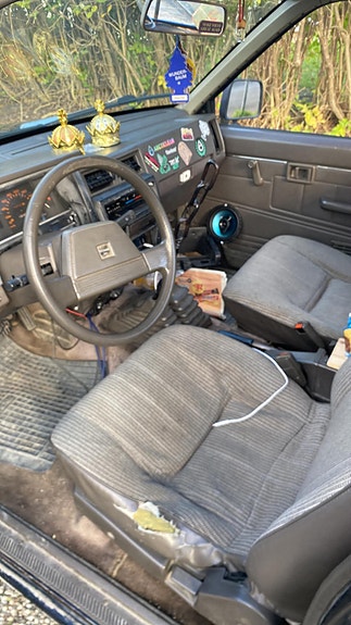 Nissan Navara 2 of 4
