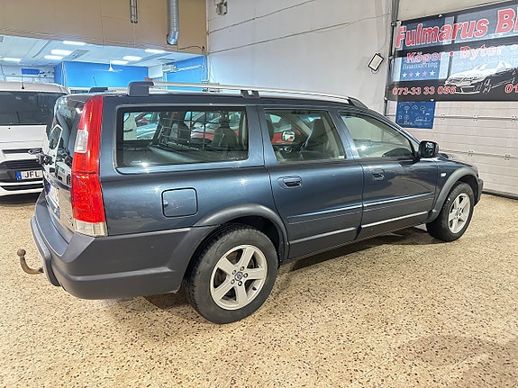 Volvo XC70 5 of 12