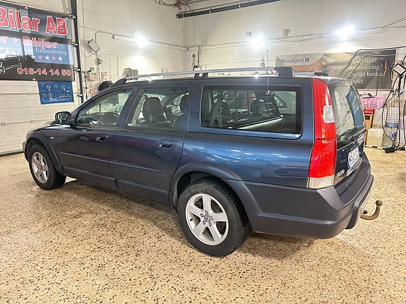 Volvo XC70 4 of 12