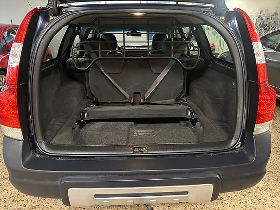 Volvo XC70 11 of 12