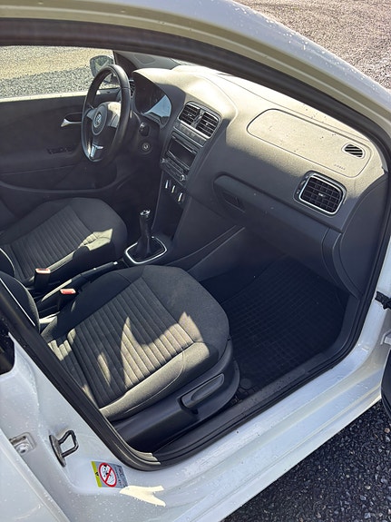 Volkswagen Polo 9 of 13