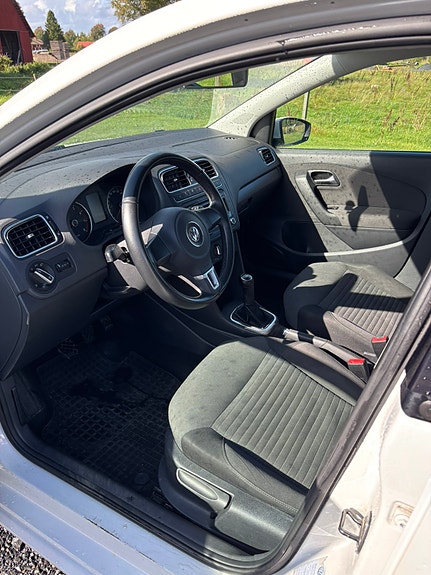 Volkswagen Polo 8 of 13