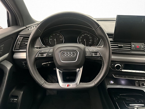 Audi Q5 13 of 29