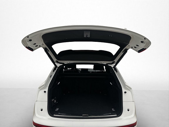 Audi Q5 9 of 29