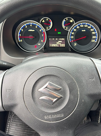 Suzuki SX4 5 of 6