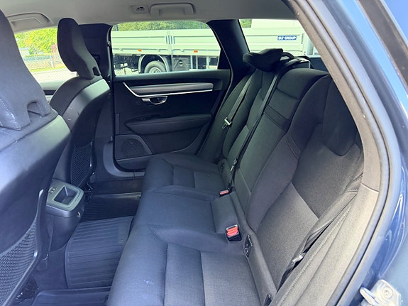 Volvo V90 12 of 15