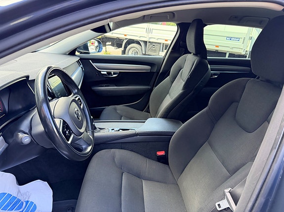 Volvo V90 11 of 15