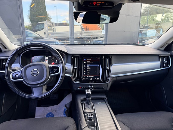 Volvo V90 13 of 15