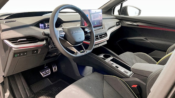 Skoda Enyaq RS 7 of 25