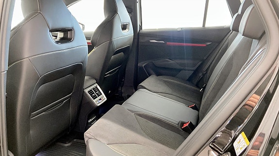 Skoda Enyaq RS 11 of 25