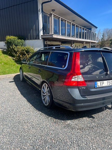 Volvo V70 5 of 7
