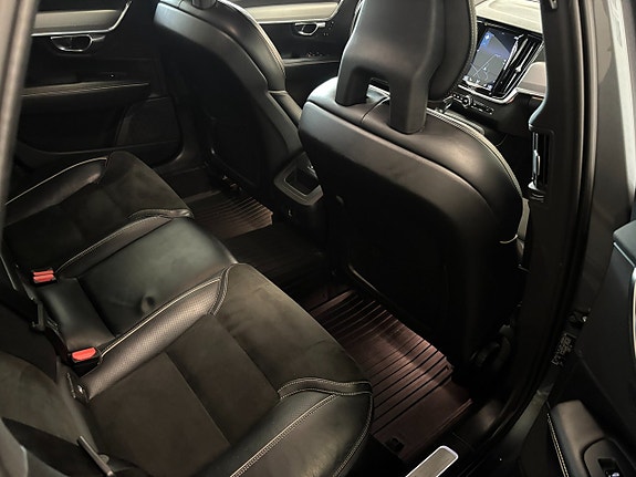 Volvo V90 21 of 24