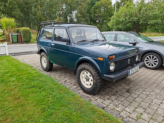 Lada Niva 2 of 4
