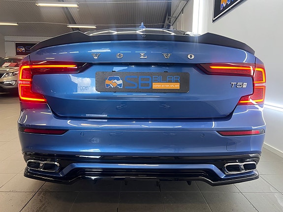 Volvo S60 4 of 28