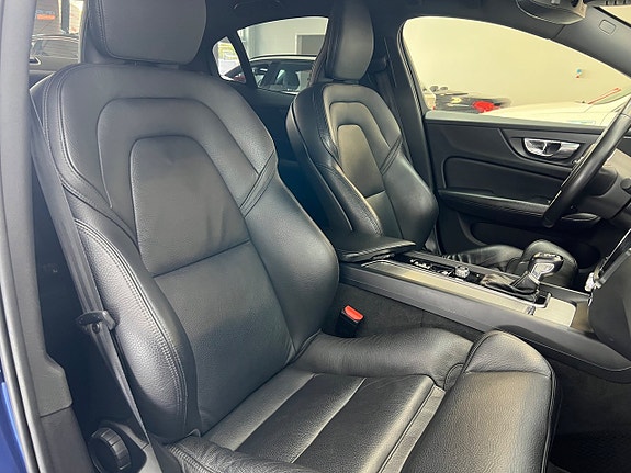 Volvo S60 25 of 28